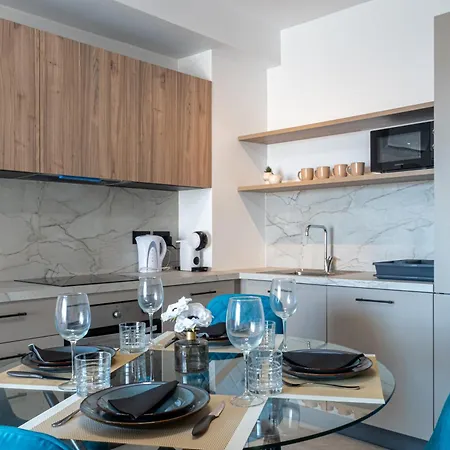 Offshore In St Julians Centre Apartment *