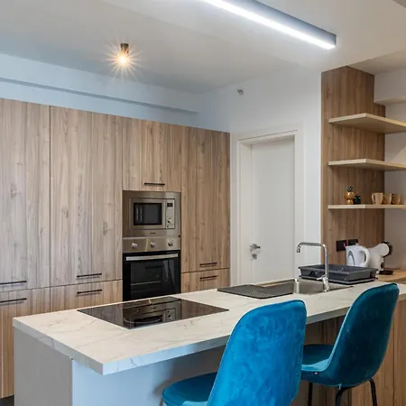 Apartment Offshore In St Julians Centre