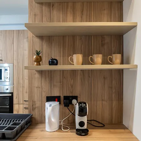 Offshore In St Julians Centre Apartment *