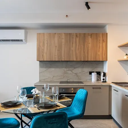 Offshore In St Julians Centre Apartment *