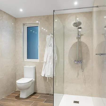 Apartment Offshore In St Julians Centre Saint Julian's