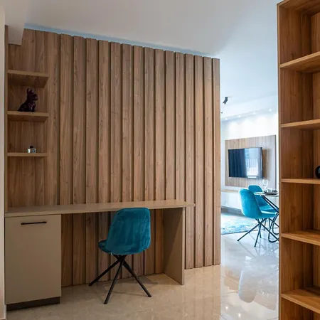 Offshore In St Julians Centre Apartment *