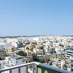 Offshore In St Julians Centre Διαμέρισμα Saint Julian's