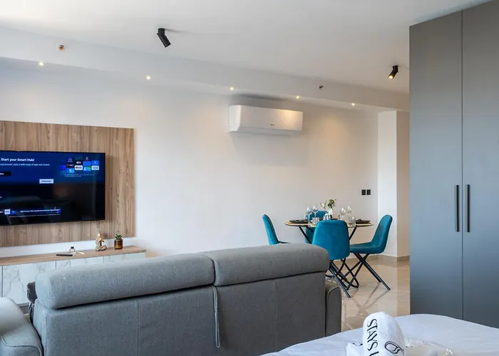 Offshore In St Julians Centre Διαμέρισμα Saint Julian's