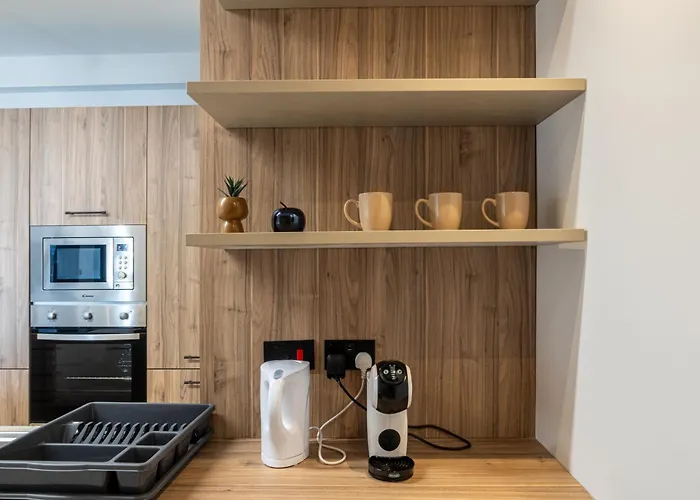 Offshore In St Julians Centre Διαμέρισμα *