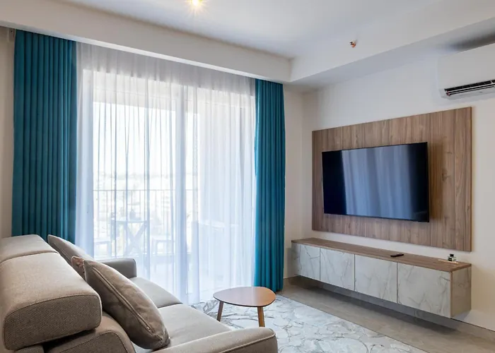 Offshore In St Julians Centre Διαμέρισμα Saint Julian's